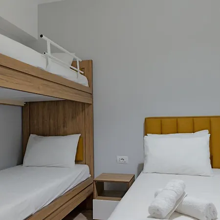 Hotel Holiday Sarande