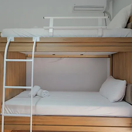 Hotel Holiday Sarande