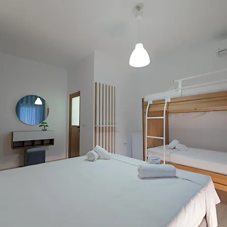 Hotel Holiday